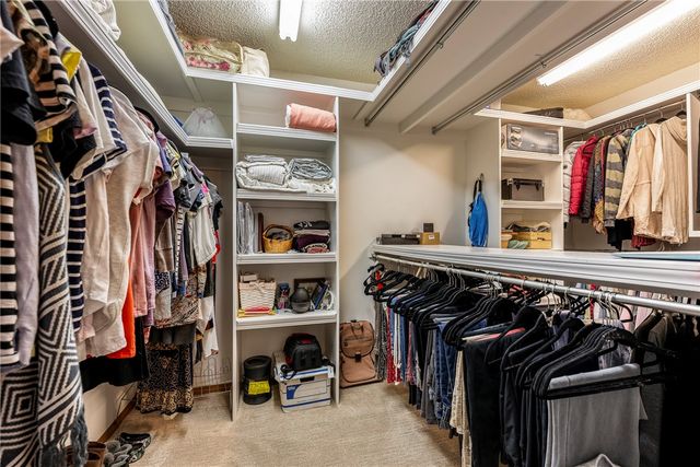 6 Banbury Lane, Bella Vista, AR 72714