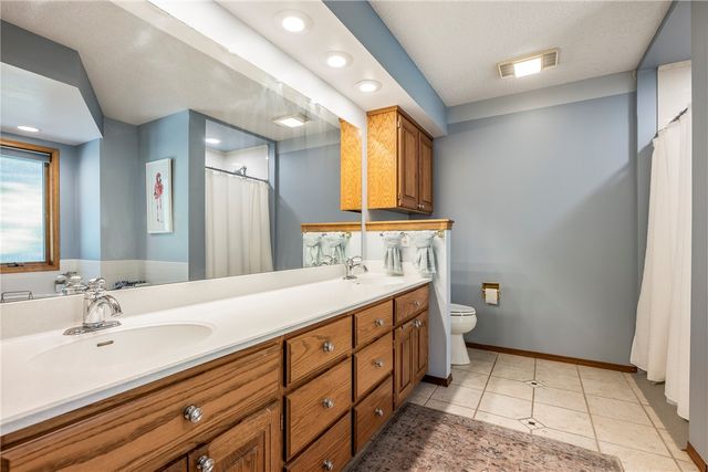 6 Banbury Lane, Bella Vista, AR 72714