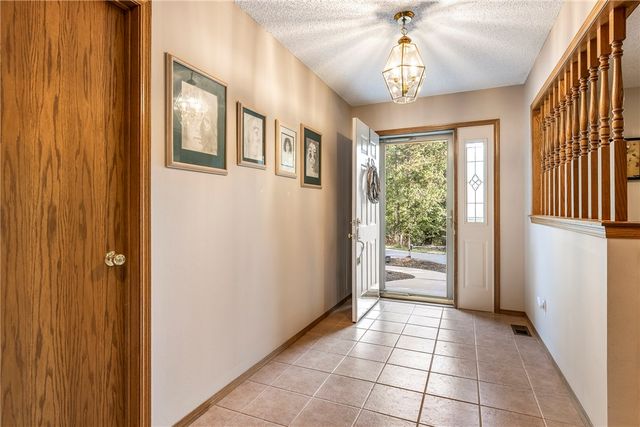 6 Banbury Lane, Bella Vista, AR 72714