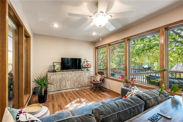 6 Banbury Lane, Bella Vista, AR 72714