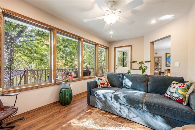 6 Banbury Lane, Bella Vista, AR 72714