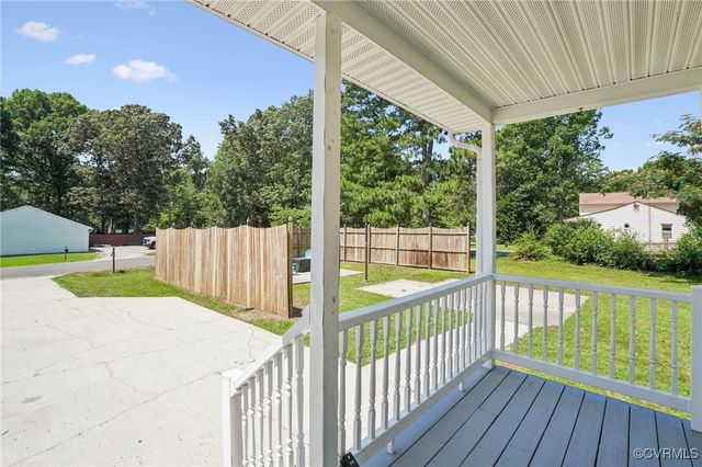3806 E Autumn Dr, North Dinwiddie, VA 23803
