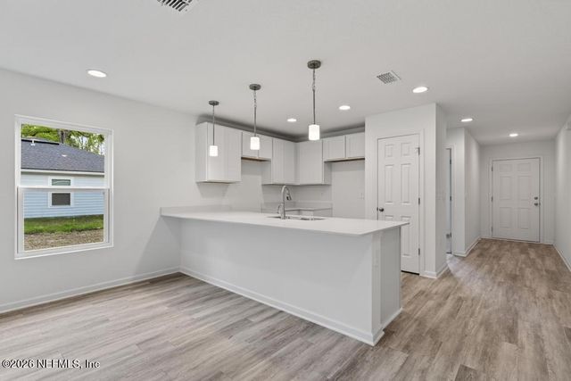 5536 LEAMING Avenue, Jacksonville, FL 32254