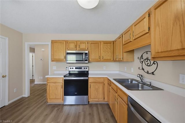 2554 Ambassador Court, High Point, NC 27265