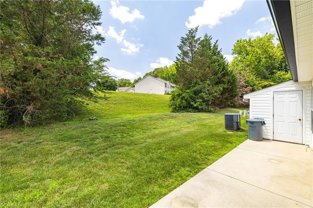 2554 Ambassador Court, High Point, NC 27265