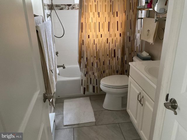 2181 TUSCARORA DR, Pocono Lake, PA 18347