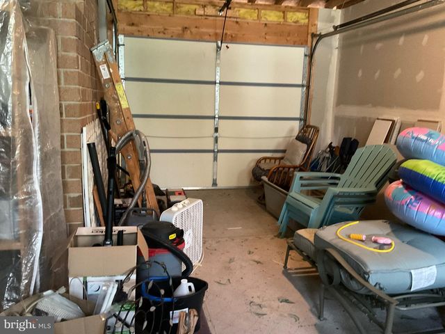 2181 TUSCARORA DR, Pocono Lake, PA 18347
