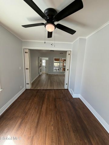 27 N McNab Avenue, Gloversville, NY 12078