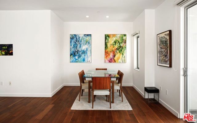 928 N Croft Avenue 301, Los Angeles, CA 90069