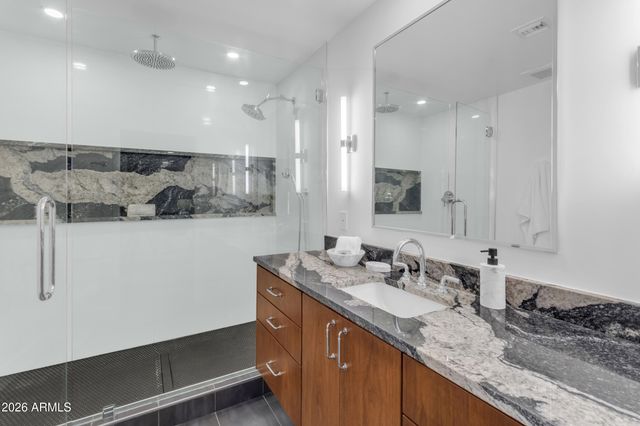 3736 E MONTECITO Avenue, Phoenix, AZ 85018