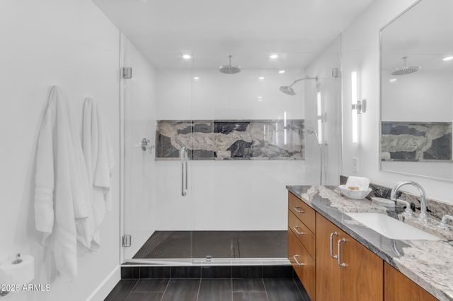 3736 E MONTECITO Avenue, Phoenix, AZ 85018
