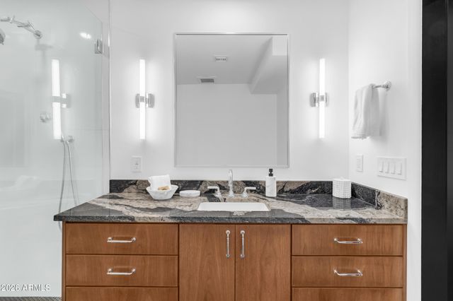 3736 E MONTECITO Avenue, Phoenix, AZ 85018