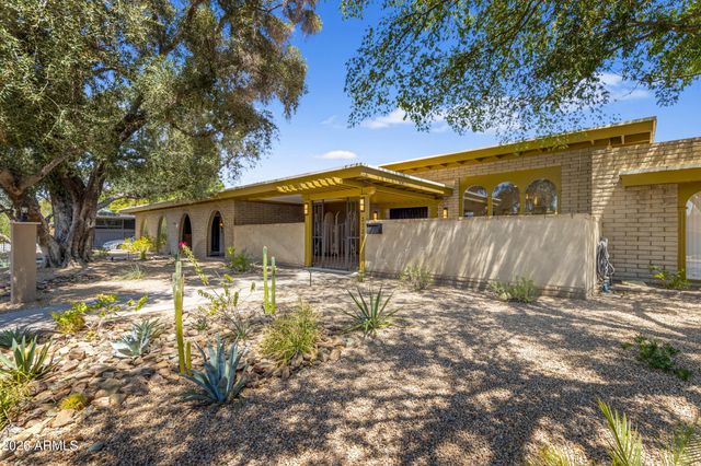 3736 E MONTECITO Avenue, Phoenix, AZ 85018