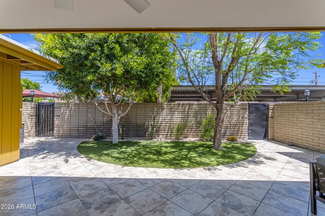 3736 E MONTECITO Avenue, Phoenix, AZ 85018