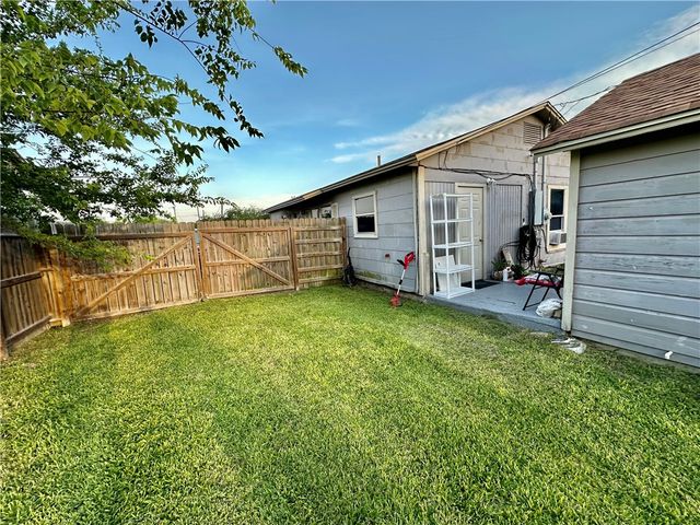 2695 Avenue I, Ingleside, TX 78362