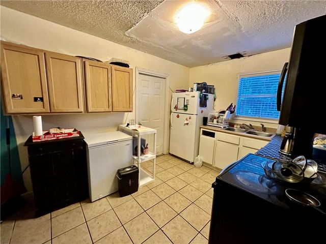 2695 Avenue I, Ingleside, TX 78362
