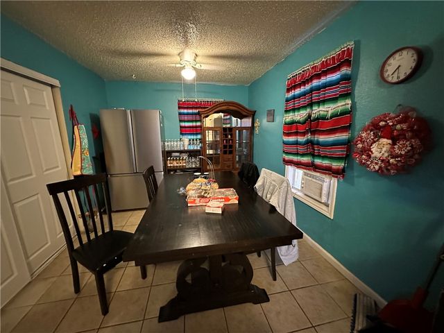 2695 Avenue I, Ingleside, TX 78362