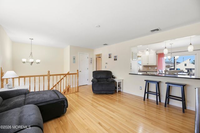 41 Pilot Road, Toms River, NJ 08753