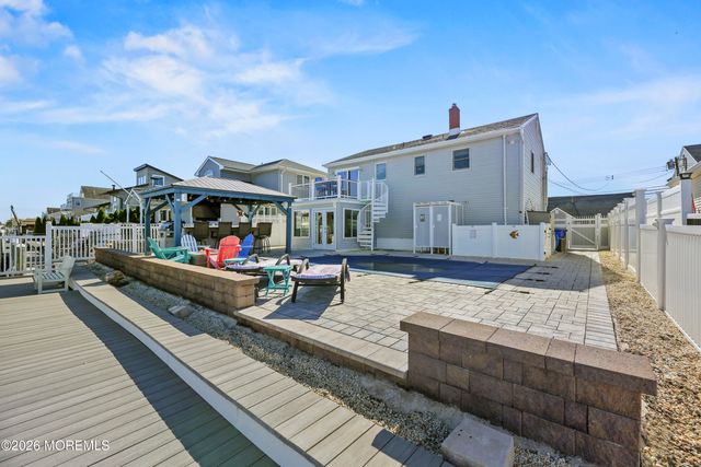 41 Pilot Road, Toms River, NJ 08753