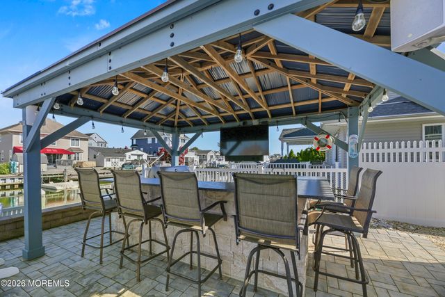 41 Pilot Road, Toms River, NJ 08753