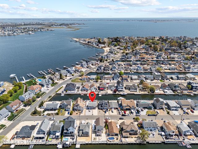 41 Pilot Road, Toms River, NJ 08753