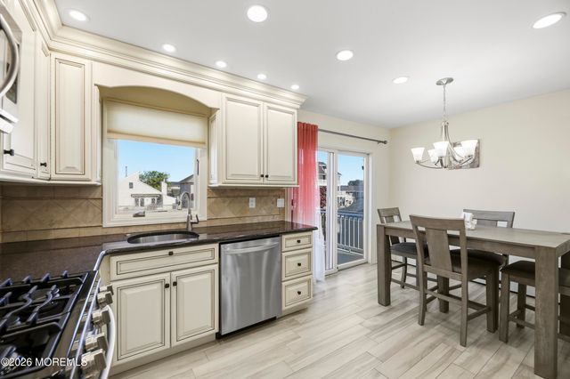 41 Pilot Road, Toms River, NJ 08753