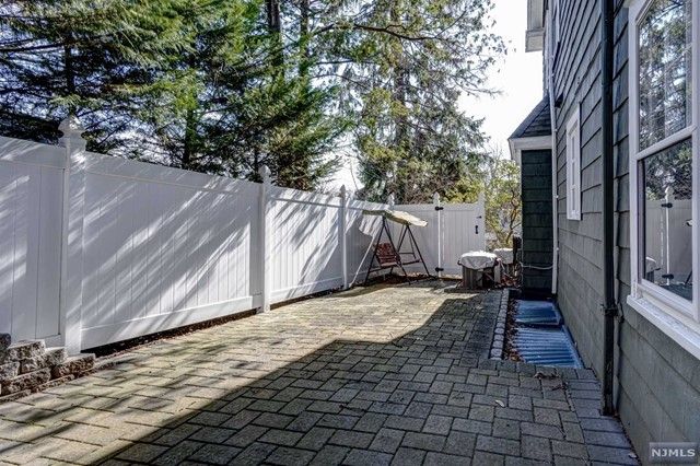 61 Wellington Avenue, Millburn, NJ 07078