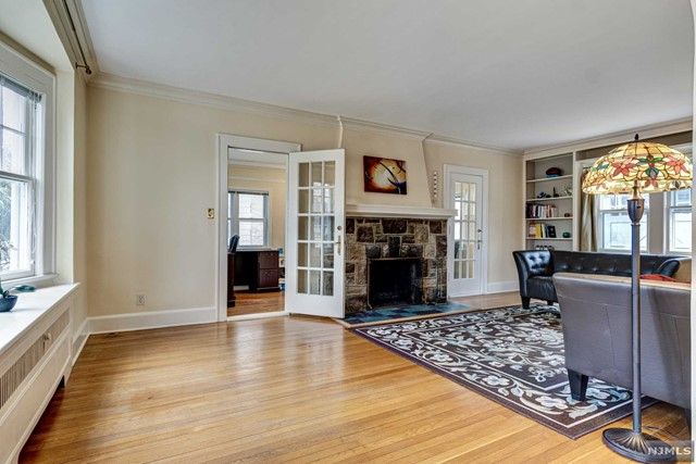 61 Wellington Avenue, Millburn, NJ 07078