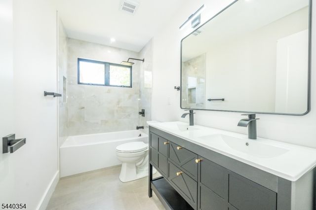 363 Park St, Hackensack City, NJ 07601
