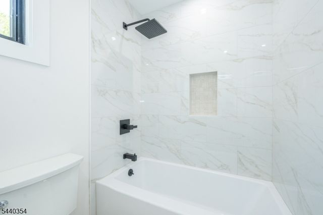 363 Park St, Hackensack City, NJ 07601