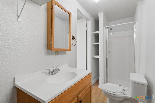 212 Salinas Road, San Marcos, TX 78666