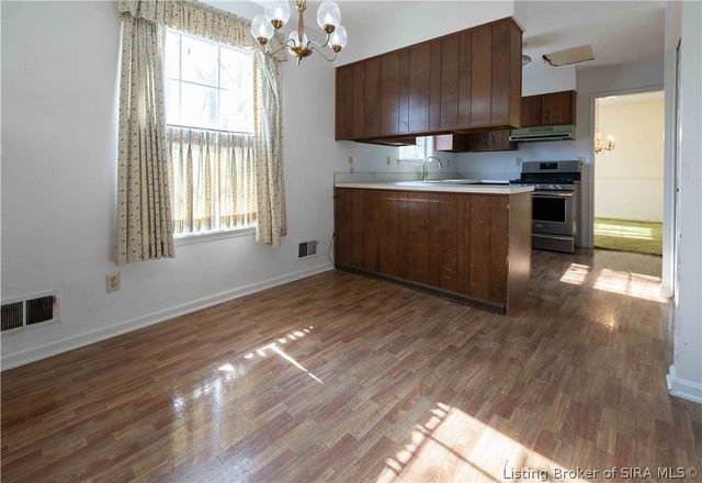 520 Drawbrook Circle, New Albany, IN 47150