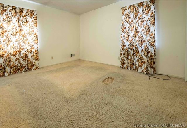 520 Drawbrook Circle, New Albany, IN 47150