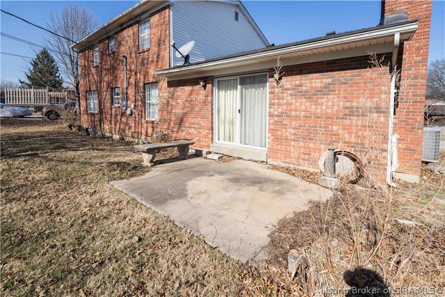 520 Drawbrook Circle, New Albany, IN 47150