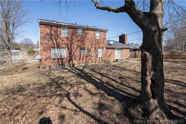 520 Drawbrook Circle, New Albany, IN 47150