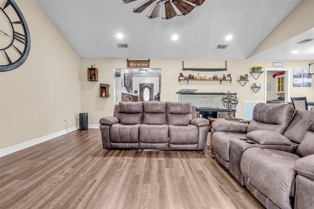 25473 White Oak Lane, Splendora, TX 77372