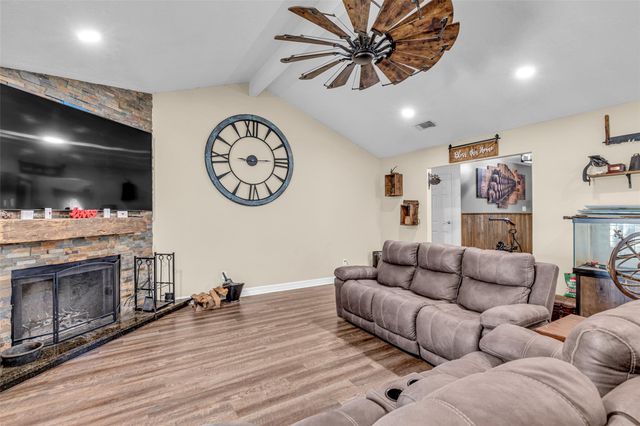 25473 White Oak Lane, Splendora, TX 77372