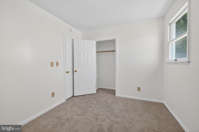 61 GREENRIDGE RD, Newark, DE 19711