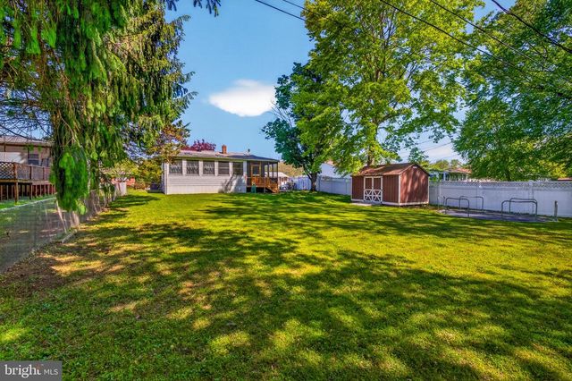 61 GREENRIDGE RD, Newark, DE 19711