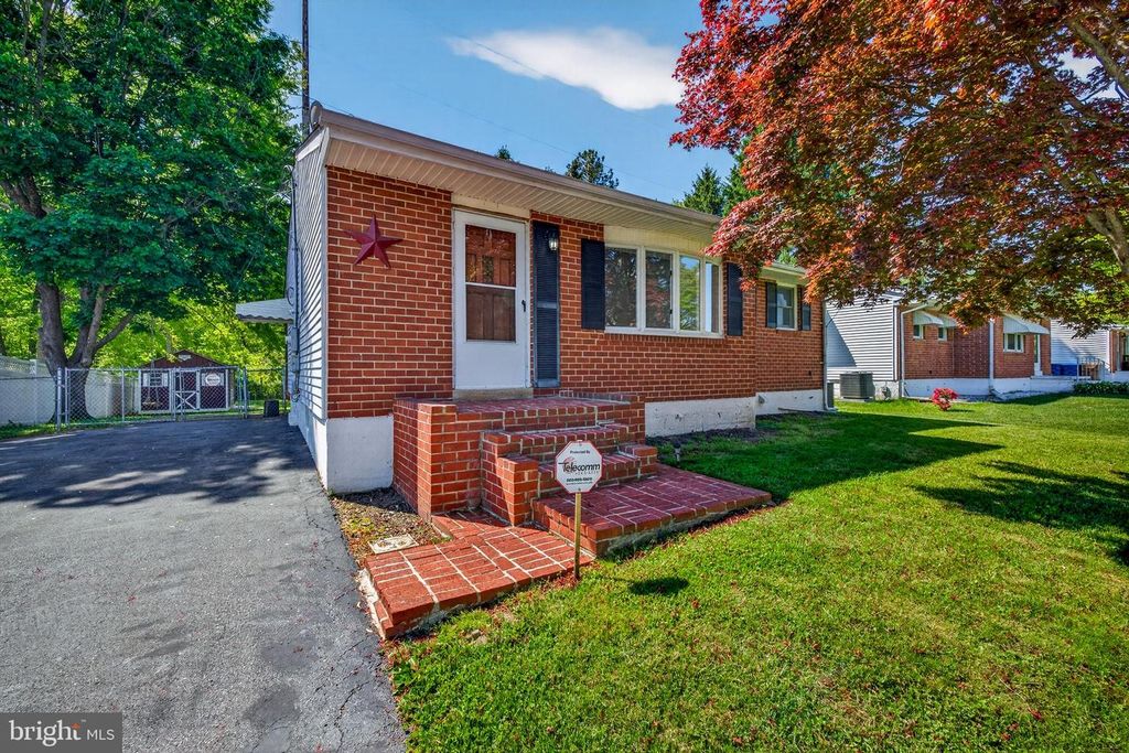 61 GREENRIDGE RD, Newark, DE 19711