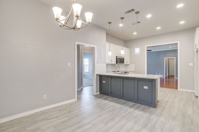 105 Shorewood Place, Joshua, TX 76058