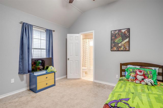 105 Shorewood Place, Joshua, TX 76058