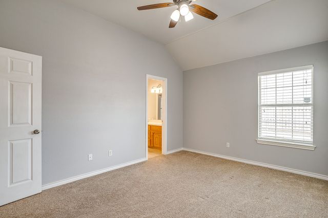 105 Shorewood Place, Joshua, TX 76058