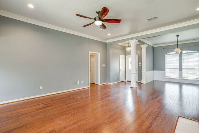 105 Shorewood Place, Joshua, TX 76058