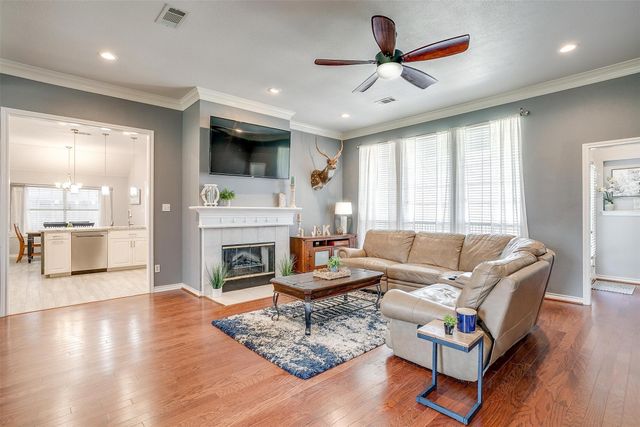 105 Shorewood Place, Joshua, TX 76058