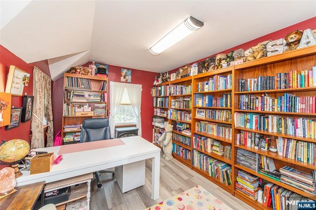 30 Ramsey Road, Sussex, NJ 07461