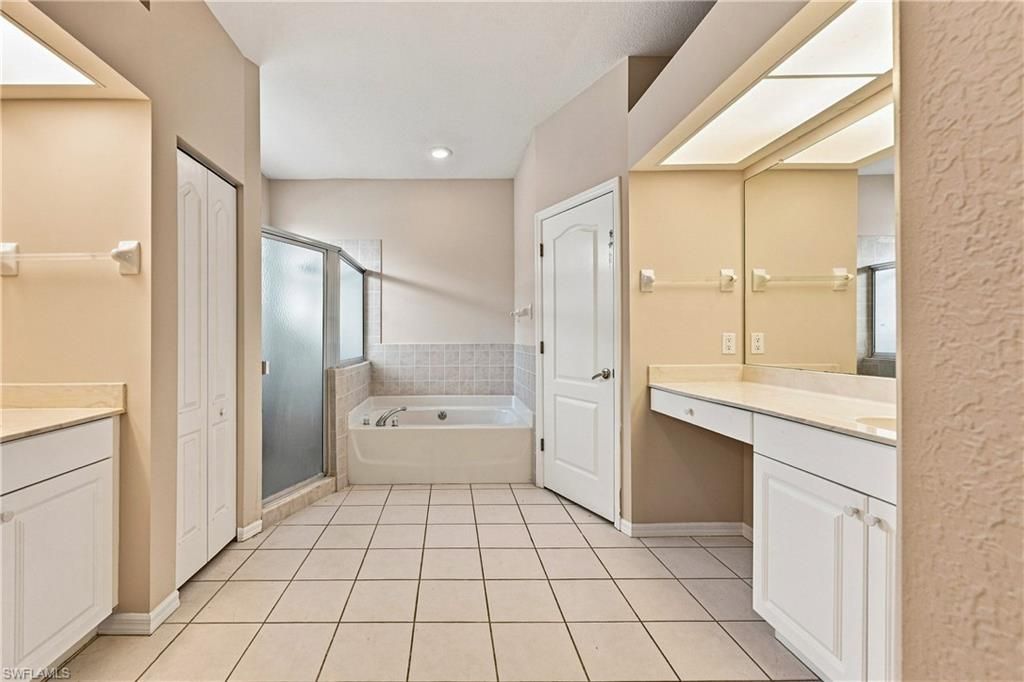 Image 18 of property listing at 153 SE 1st AVE, Cape Coral, FL 33990
