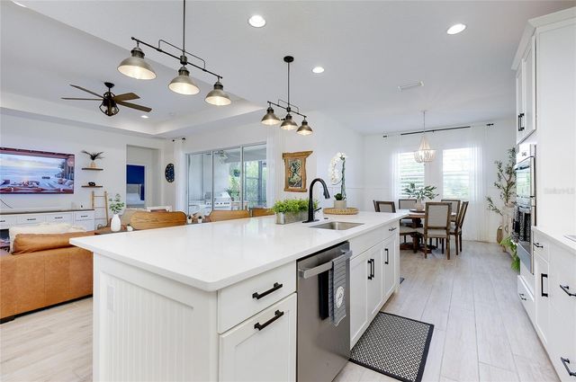 11484 MONTSERRAT DRIVE, Venice, FL 34293