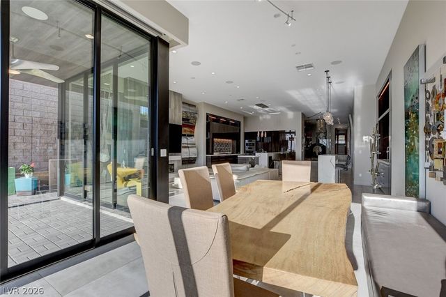 455 Tranquil Peak Court, Henderson, NV 89012