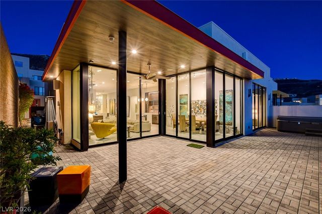 455 Tranquil Peak Court, Henderson, NV 89012